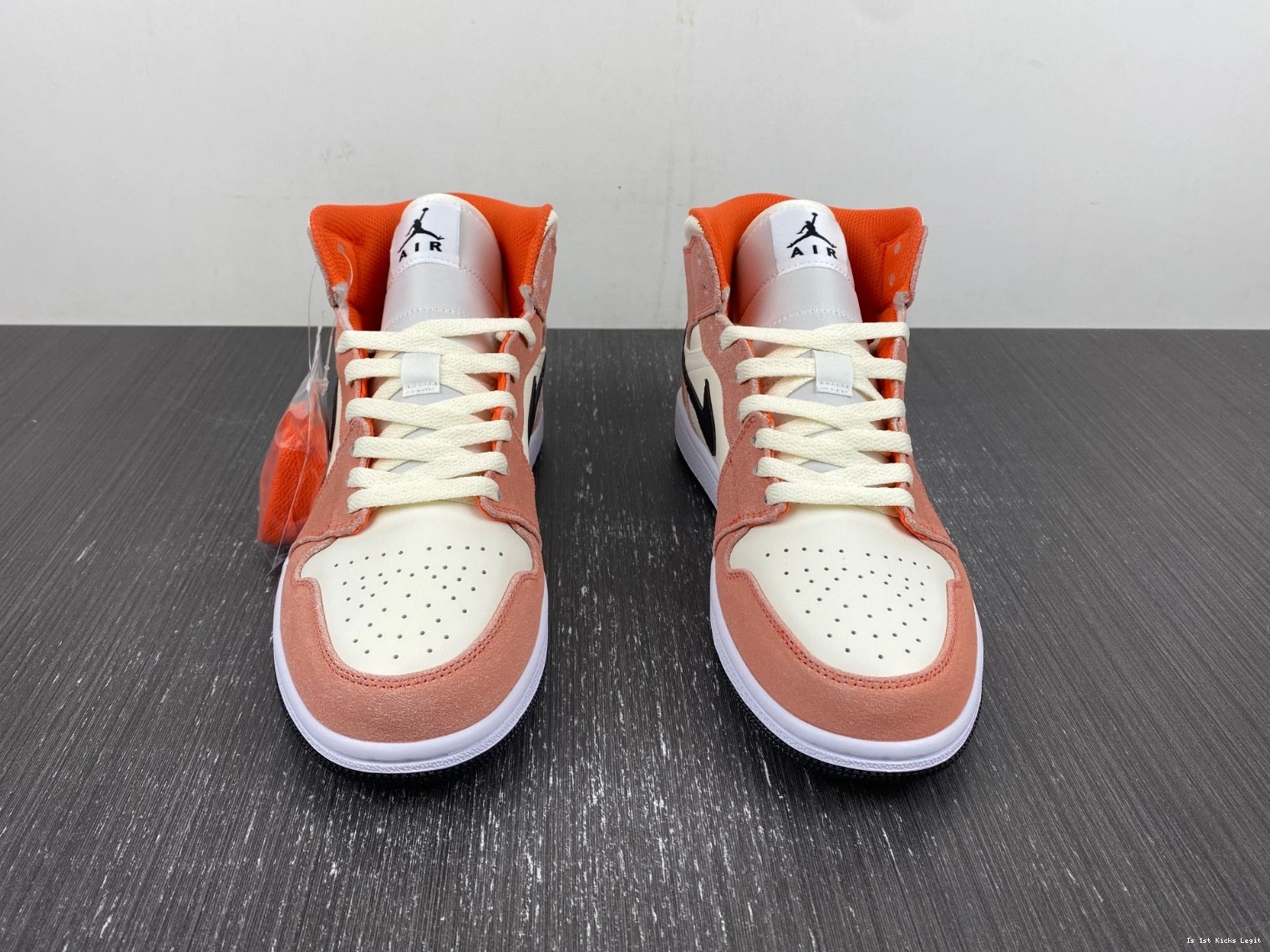 Jordan DV1336-800 Mid (GS) SE Suede Orange 1 - 0911